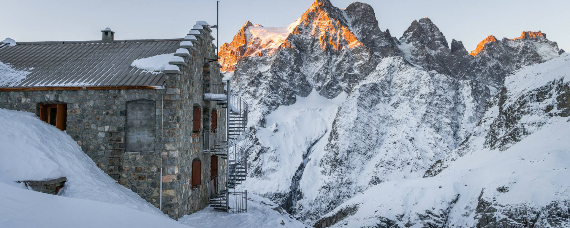 Refuge du Glacier Blanc - Pays des Écrins