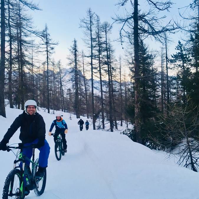 Fat bike nocturne station de puy saint vincent hautes-alpes