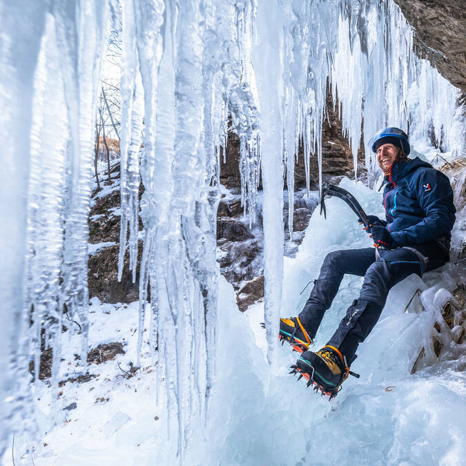 grimpeur cascade de glace